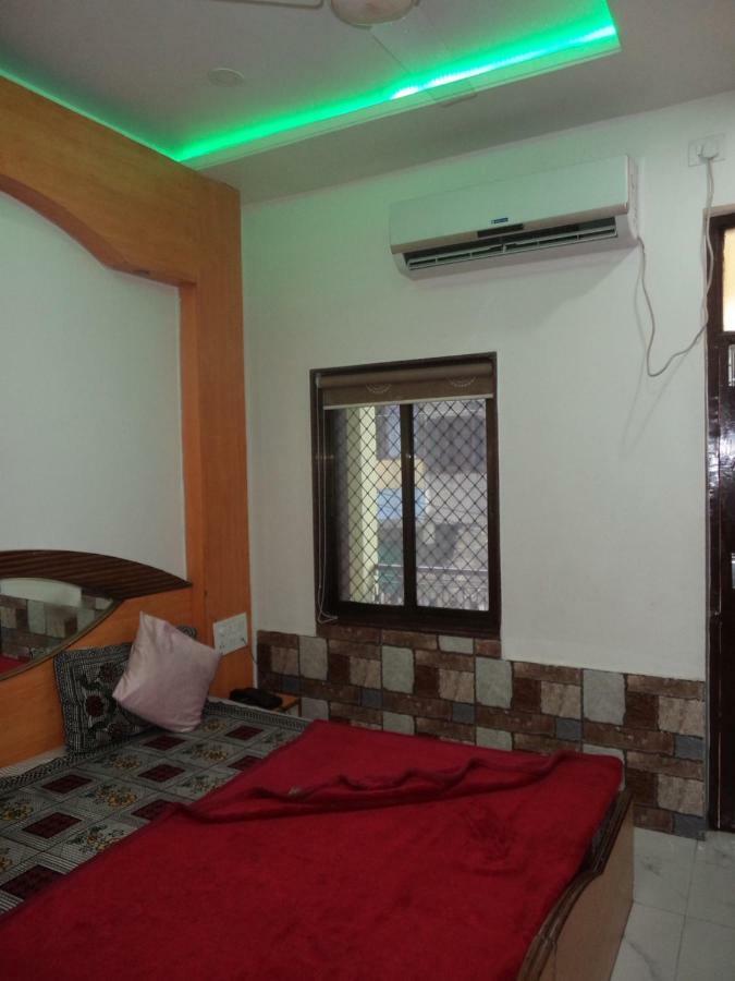 Hotel Kiran 아부 산 외부 사진