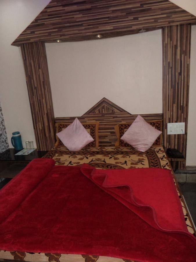 Hotel Kiran 아부 산 외부 사진
